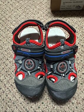 Nova Boys' Closed-Toe Sandals - Black & Red